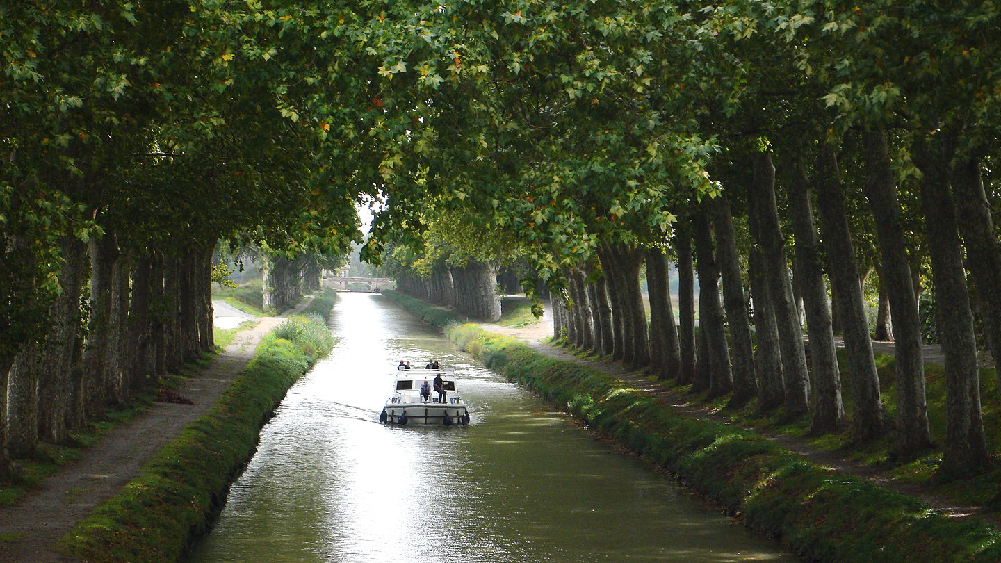 Motorboot huren op het Canal du Midi